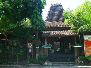 Депок: NIDA Rooms Mataram Bumi Affandi