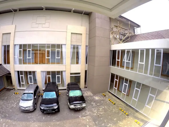 Бандунг: Grand Guci Hotel