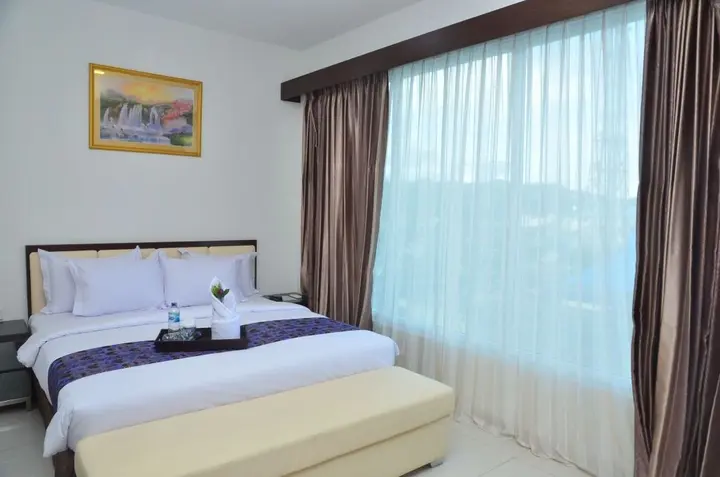 Соронг: Ayla City Hotel