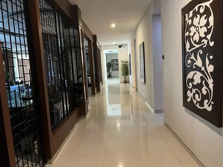 Соронг: Ayla City Hotel