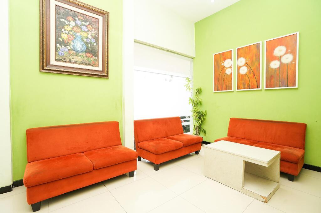 Сурабая: Ardhya Guest House