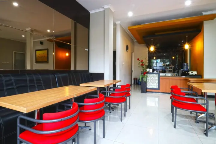 Сидоарджо: Chiaro Hotel Syariah