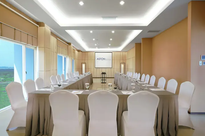 Банджармасин: Aston Banua Hotel & Convention Center