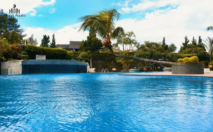 Бандунг: Grand Aquila Hotel