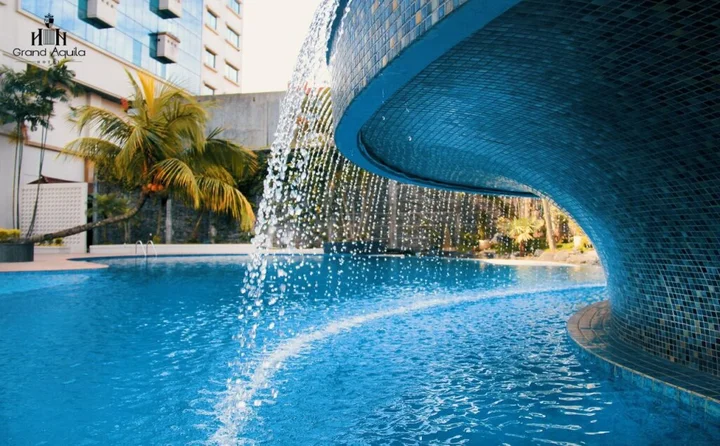 Бандунг: Grand Aquila Hotel