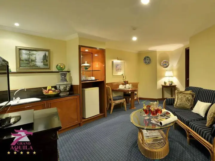 Бандунг: Grand Aquila Hotel