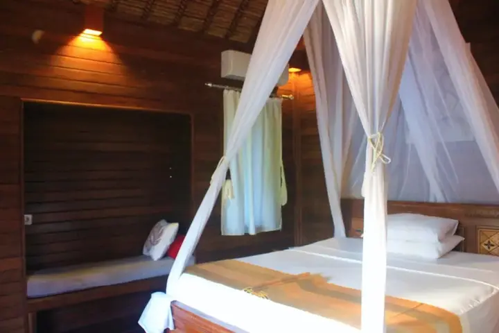 Лембонган-Айленд: Rigils Bungalows and Spa