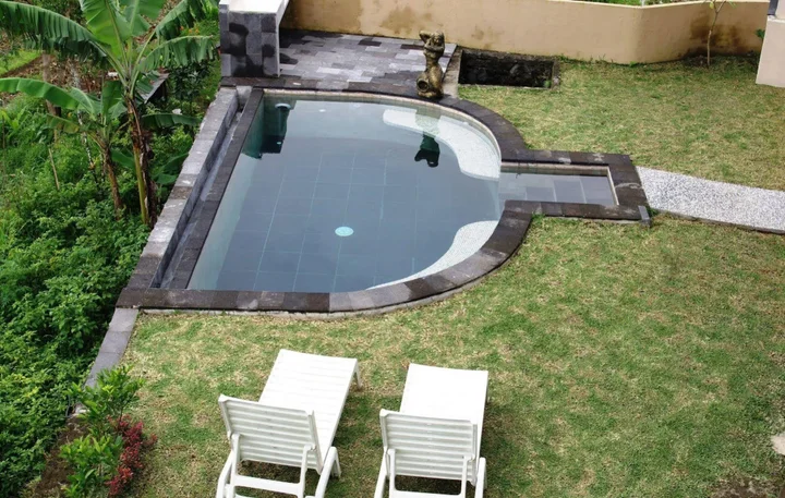 Батурити: Shangrilah Villas