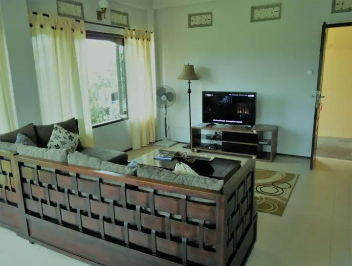 Батурити: Shangrilah Villas