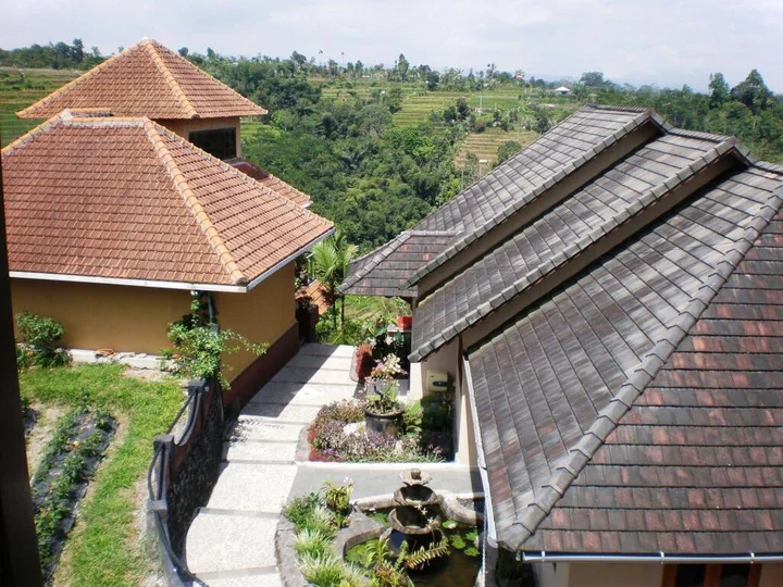 Батурити: Shangrilah Villas
