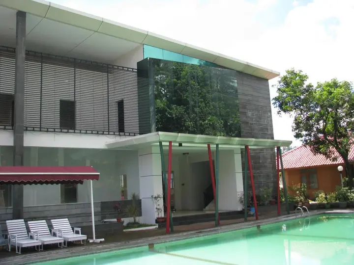 Чипанас: Hotel Surya Indah Cipanas