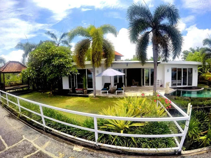 Пекату: The Eyes Bali Villa