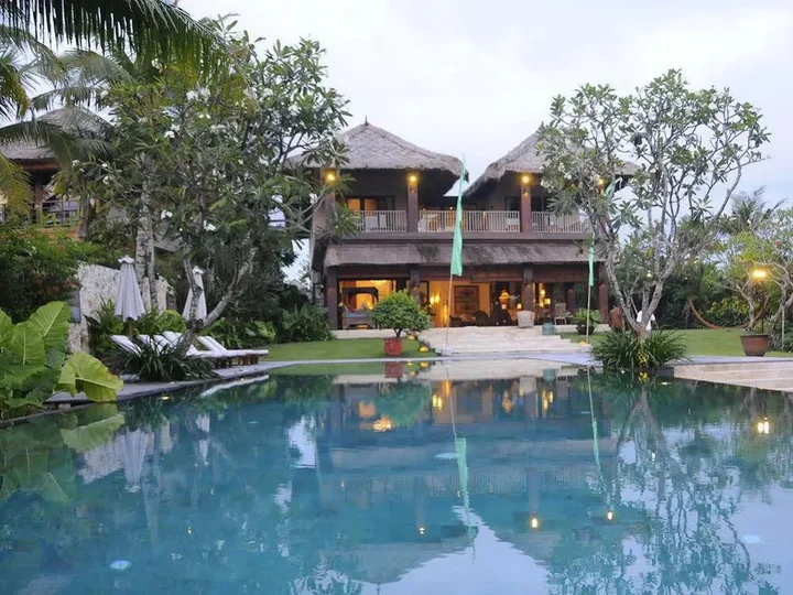 Переренан: Villa Waringin