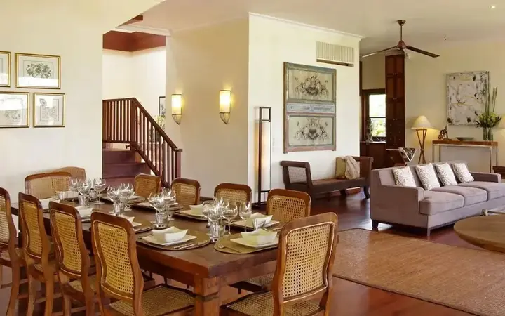 Переренан: Villa Waringin