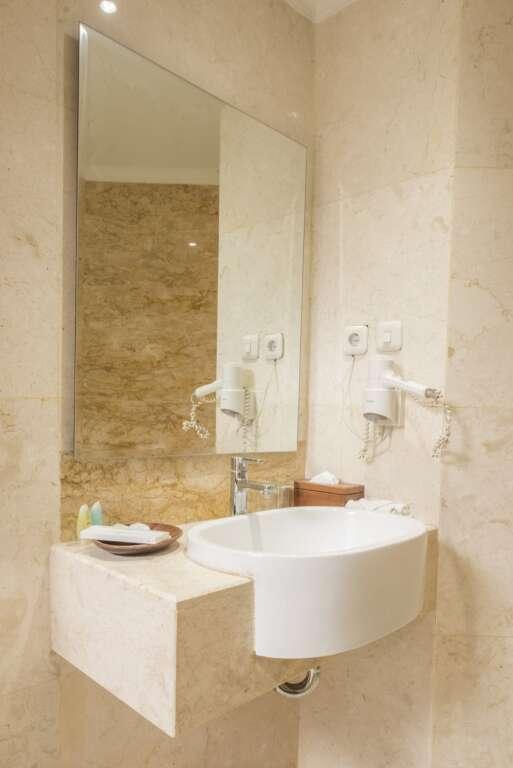 Сукохарджо: Lorin Syariah Hotel Solo