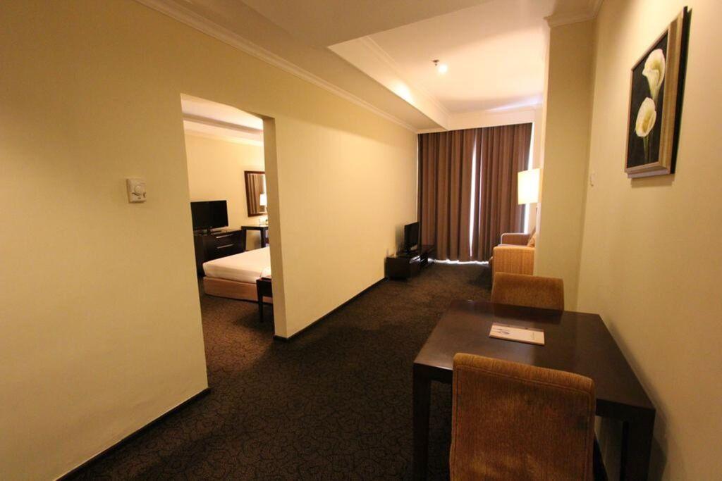 Батам: Harmoni One Convention Hotel & Service Apartments