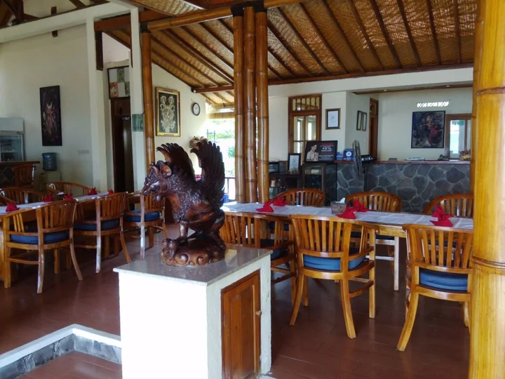 Каликбукбук: Starlight Restaurant & Bungalows