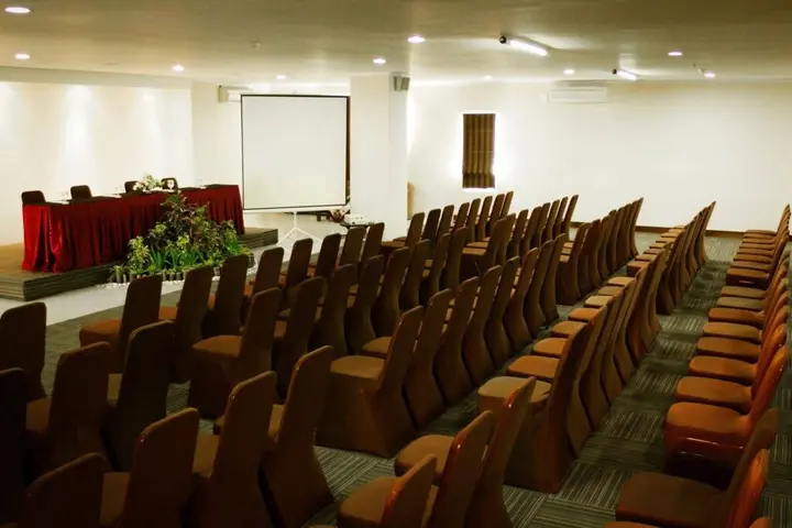 Депок: Merapi Merbabu Yogyakarta Hotel