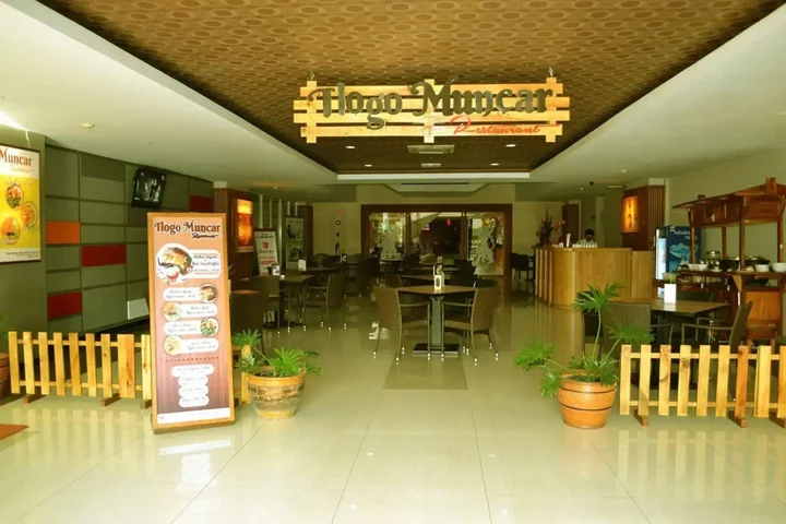 Депок: Merapi Merbabu Yogyakarta Hotel