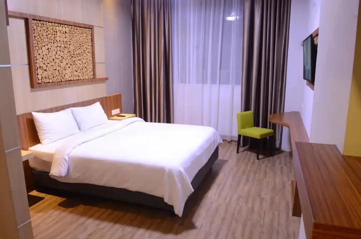 Пеканбару: Ayola First Point Hotel Pekanbaru