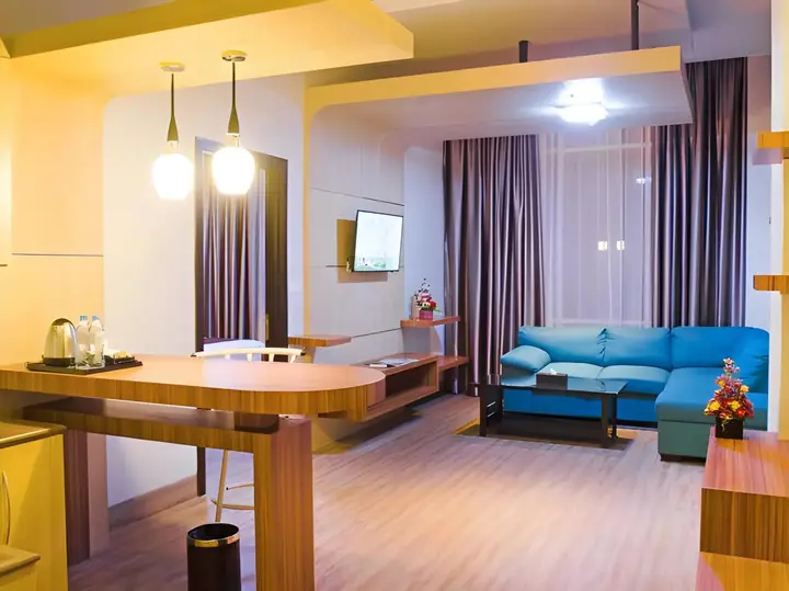 Пеканбару: Ayola First Point Hotel Pekanbaru