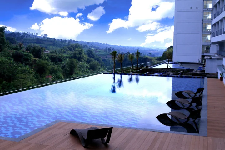 Чипанас: Le Eminence Puncak Hotel Convention & Resort