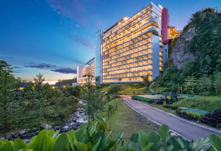 Чипанас: Le Eminence Puncak Hotel Convention & Resort
