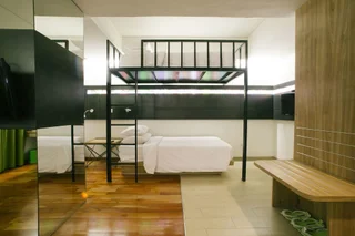 Сурабая: MaxOneHotels at Dharmahusada - Surabaya