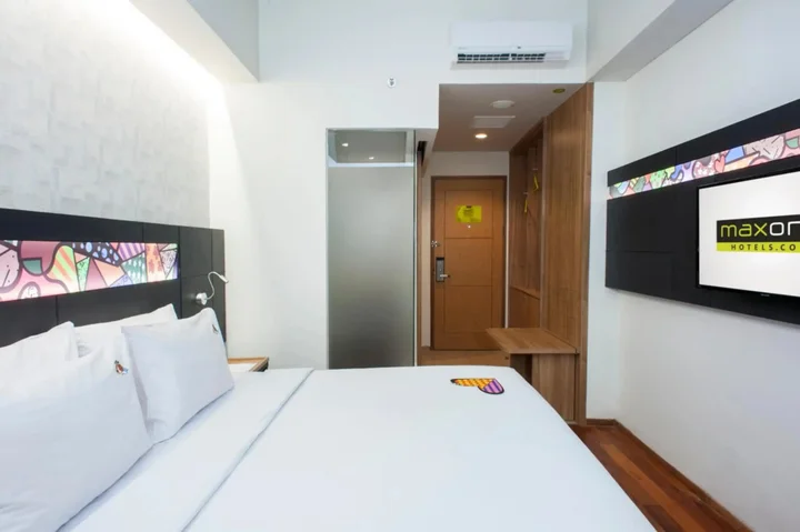 Сурабая: MaxOneHotels at Dharmahusada - Surabaya