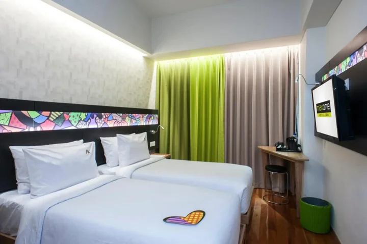 Сурабая: MaxOneHotels at Dharmahusada - Surabaya