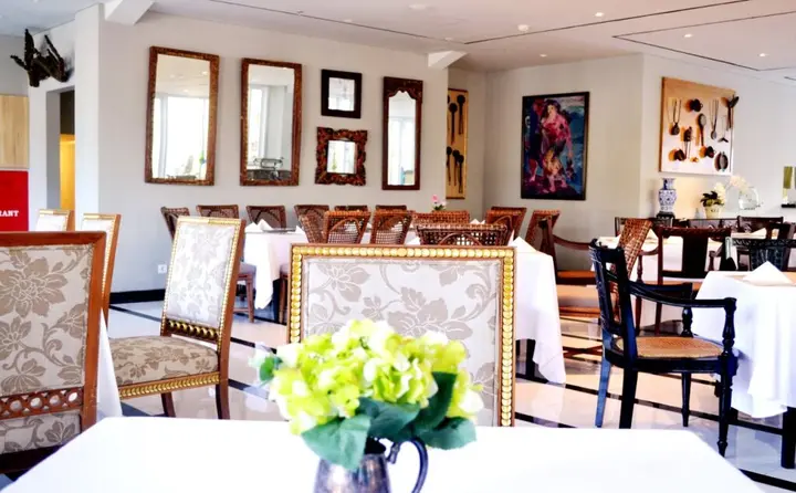 Сурабая: La Lisa Hotel Surabaya