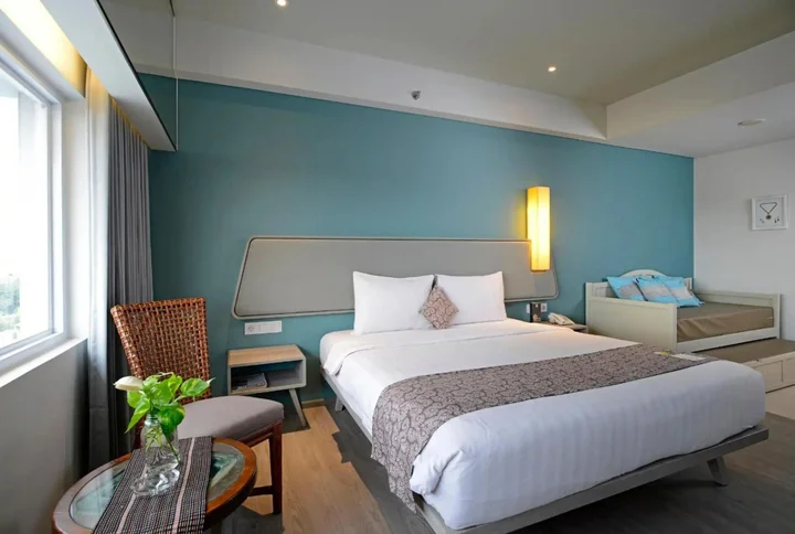 Сурабая: La Lisa Hotel Surabaya