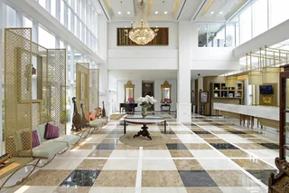 Сурабая: La Lisa Hotel Surabaya
