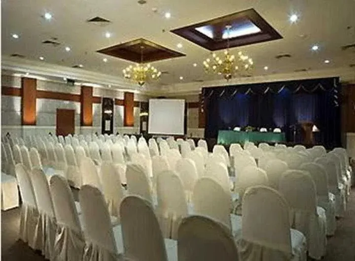 Батам: Mercure Batam