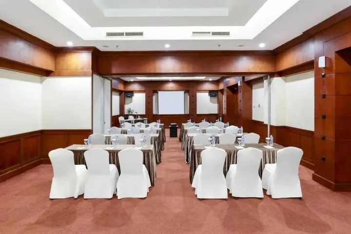 Батам: AP Premier Batam