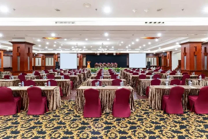 Батам: AP Premier Batam