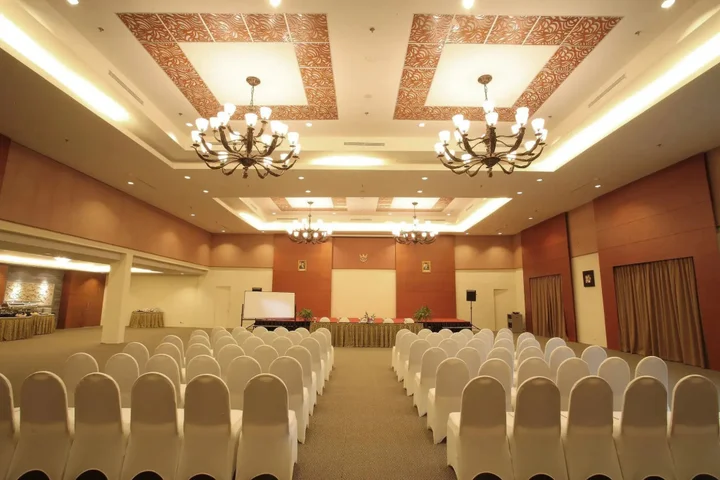 Танджунг: Aston Tanjung City Hotel