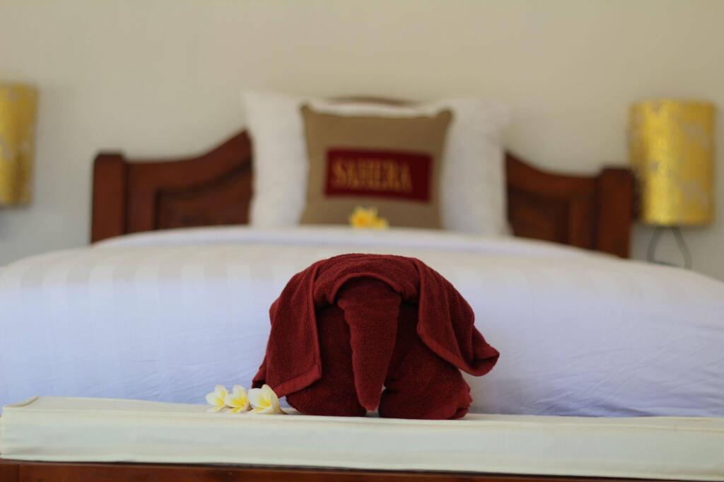 Бунутан: Sahera Hotel
