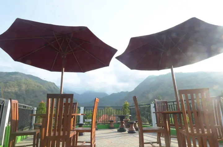 Бунутан: Sahera Hotel