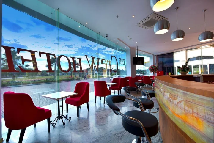 Петумбак: The Crew Hotel Kualanamu International Airport