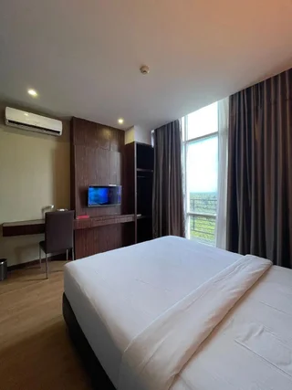 Петумбак: The Crew Hotel Kualanamu International Airport