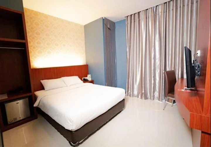 Петумбак: The Crew Hotel Kualanamu International Airport