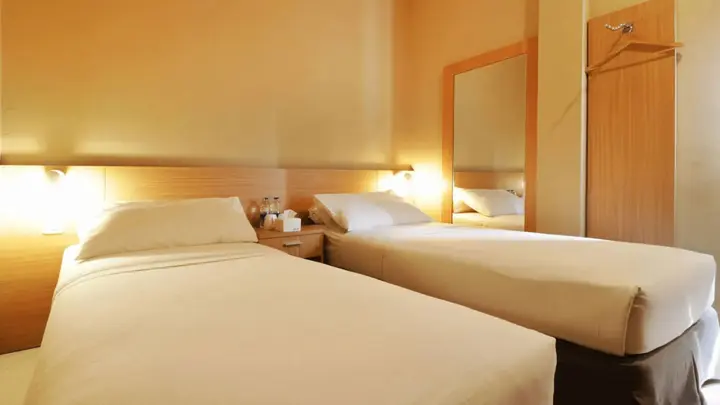 Джакарта: Quds Express Hotel