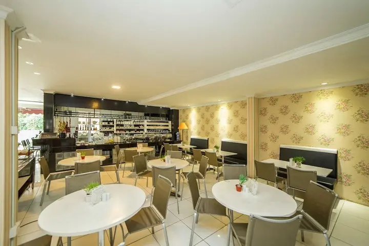 Батам: Airy Nagoya Sriwijaya 119 Batam