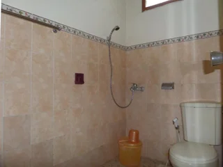 Маланг: Hotel Armi