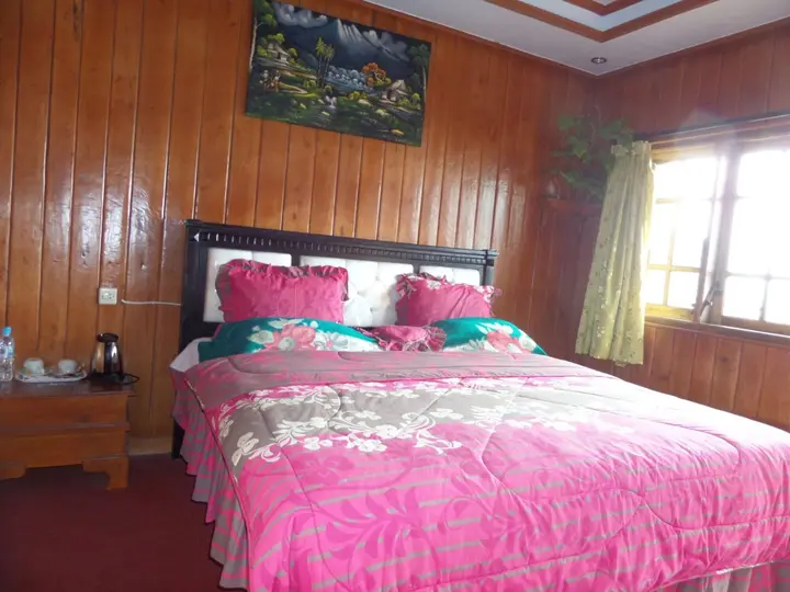 Надисари: Cemara Indah Hotel