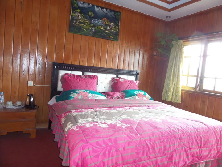 Надисари: Cemara Indah Hotel