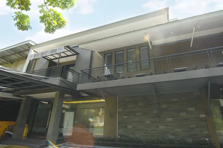Сурабая: Airy Citraland International Surabaya
