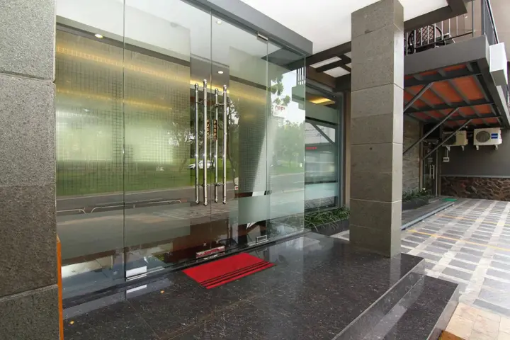 Сурабая: Airy Citraland International Surabaya