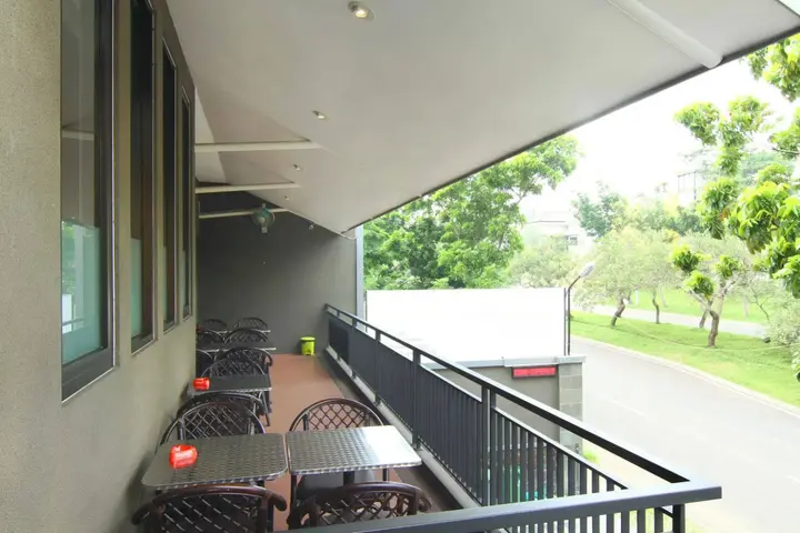 Сурабая: Airy Citraland International Surabaya